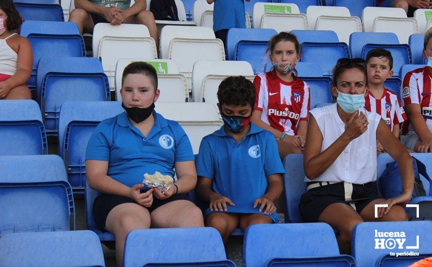 GALERÍA: Las fotos del Trofeo de Fútbol Juvenil "Torre del Moral" que se llevó el Cadiz frente al Sevilla y Atlético de Madrid y la presentación de los diferentes equipos del Lucecor