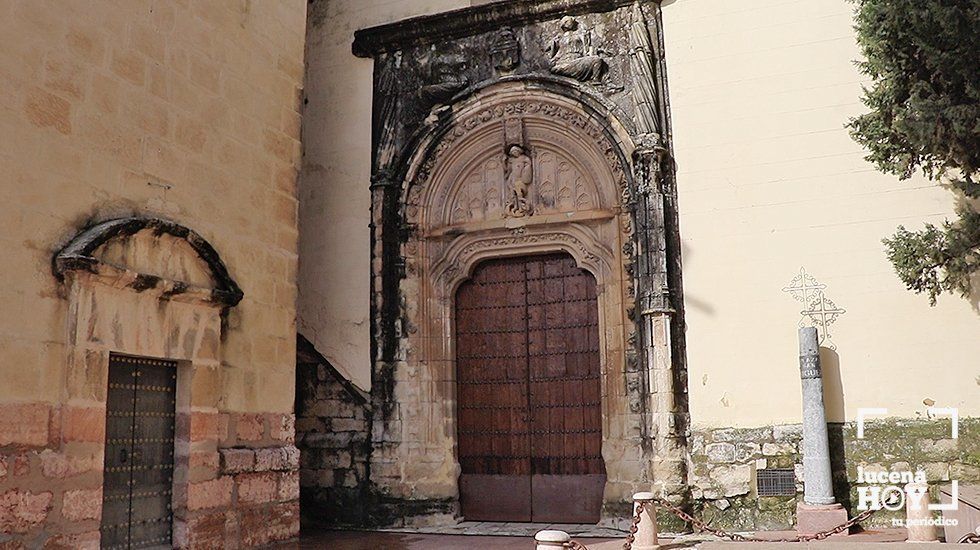  Portada de San Miguel, en la iglesia de San Mateo 