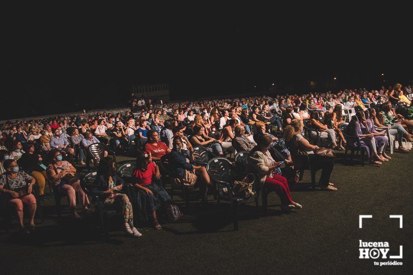 GALERÍA: Marisol Bizcocho abre la programación de conciertos de la Feria del Valle de Lucena 2021 en la Ciudad Deportiva