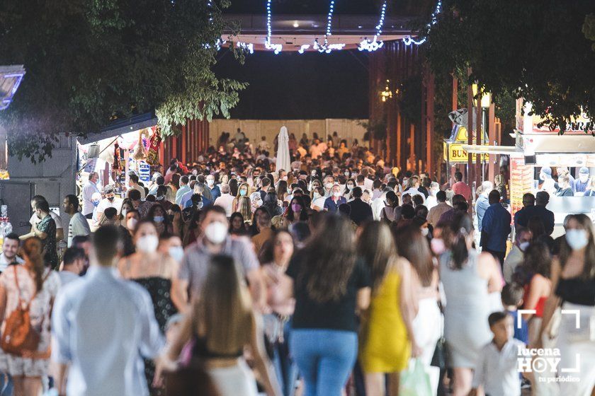 GALERÍA: FERIA DEL VALLE 2021: Las mejores imágenes de una feria de noche de contrastes en Lucena