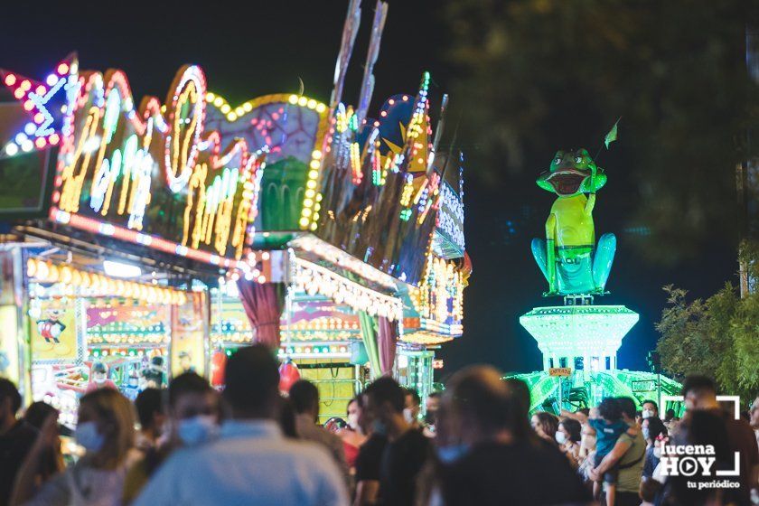 GALERÍA: FERIA DEL VALLE 2021: Las mejores imágenes de una feria de noche de contrastes en Lucena