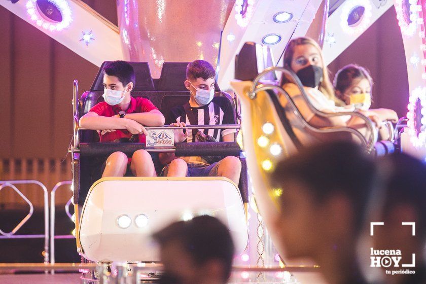 GALERÍA: FERIA DEL VALLE 2021: Las mejores imágenes de una feria de noche de contrastes en Lucena GALERÍA: FERIA DEL VALLE 2021: Las mejores imágenes de una feria de noche de contrastes en Lucena