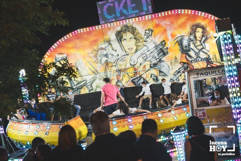 GALERÍA: FERIA DEL VALLE 2021: Las mejores imágenes de una feria de noche de contrastes en Lucena GALERÍA: FERIA DEL VALLE 2021: Las mejores imágenes de una feria de noche de contrastes en Lucena