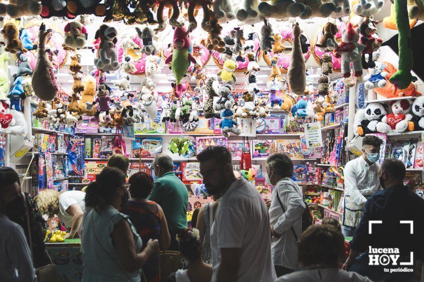 GALERÍA: FERIA DEL VALLE 2021: Las mejores imágenes de una feria de noche de contrastes en Lucena