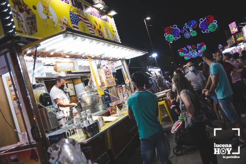 GALERÍA: FERIA DEL VALLE 2021: Las mejores imágenes de una feria de noche de contrastes en Lucena