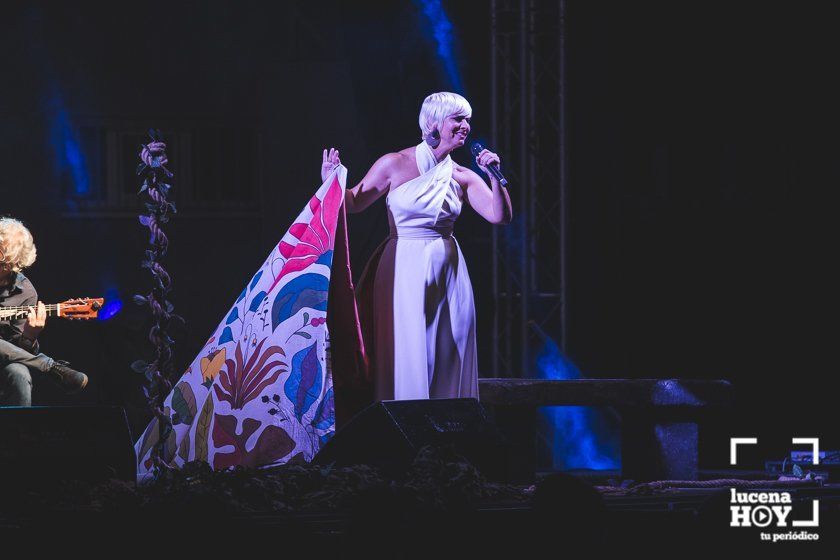 GALERÍA: La malagueña Pasión Vega brilla en Lucena poniendo broche de oro al ciclo de conciertos de la Feria del Valle 2021