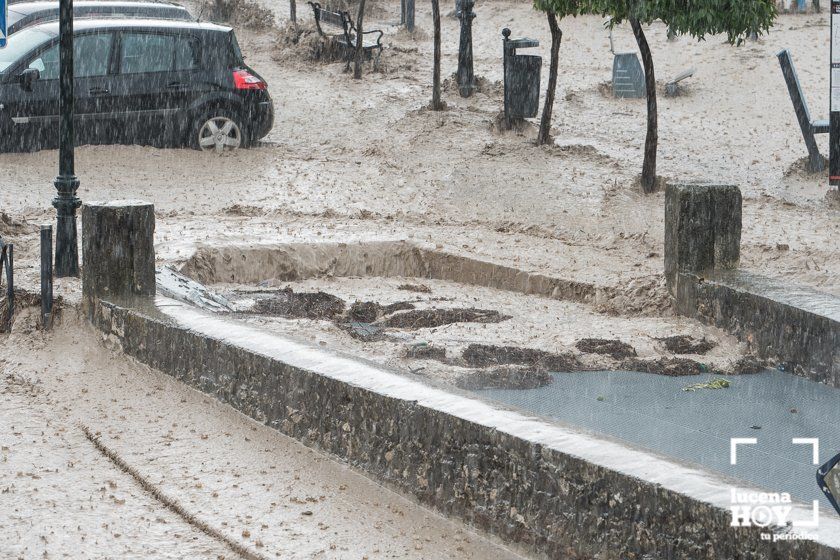 GALERÍA: Lucena intenta recuperar la normalidad tras el desastre que deja la tormenta. Las fotos de otra tromba de agua histórica y sus efectos GALERÍA: Lucena intenta recuperar la normalidad tras el desastre que deja la tormenta. Las fotos de otra tromba de agua histórica y sus efectos