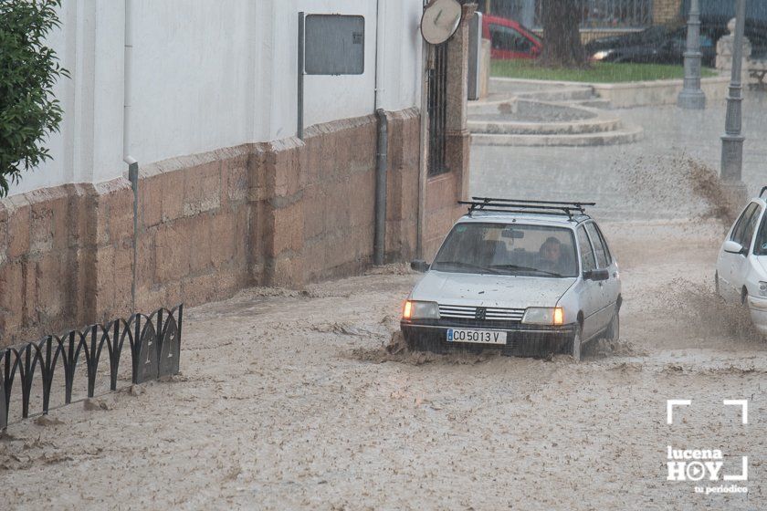 GALERÍA: Lucena intenta recuperar la normalidad tras el desastre que deja la tormenta. Las fotos de otra tromba de agua histórica y sus efectos