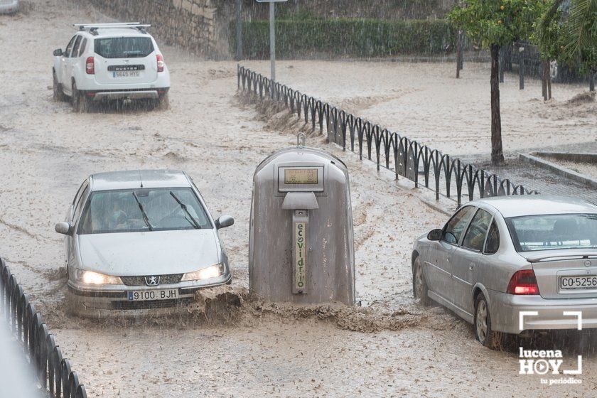 GALERÍA: Lucena intenta recuperar la normalidad tras el desastre que deja la tormenta. Las fotos de otra tromba de agua histórica y sus efectos