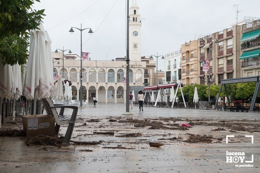 GALERÍA: Lucena intenta recuperar la normalidad tras el desastre que deja la tormenta. Las fotos de otra tromba de agua histórica y sus efectos