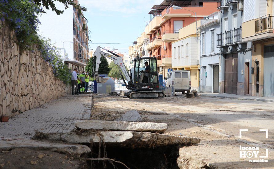GALERÍA: El Ayuntamiento de Lucena valora en unos 500.000 euros los daños solo en infraestructuras municipales y estudia la petición de ayudas por inundaciones mientras siguen los trabajos de limpieza
