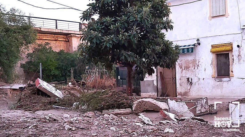  Una de las viviendas de Los Piedros "barridas" por el desbordamiento del cauce del río Anzur. 