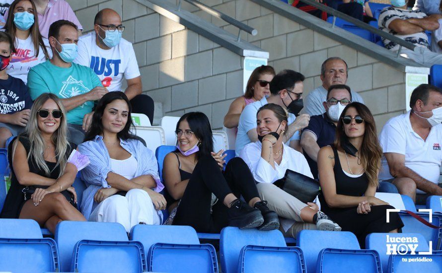 GALERÍA: Empate entre Ciudad de Lucena y Recreativo de Huelva y primer punto para los celestes en un gran partido (1-1). Las fotos del choque