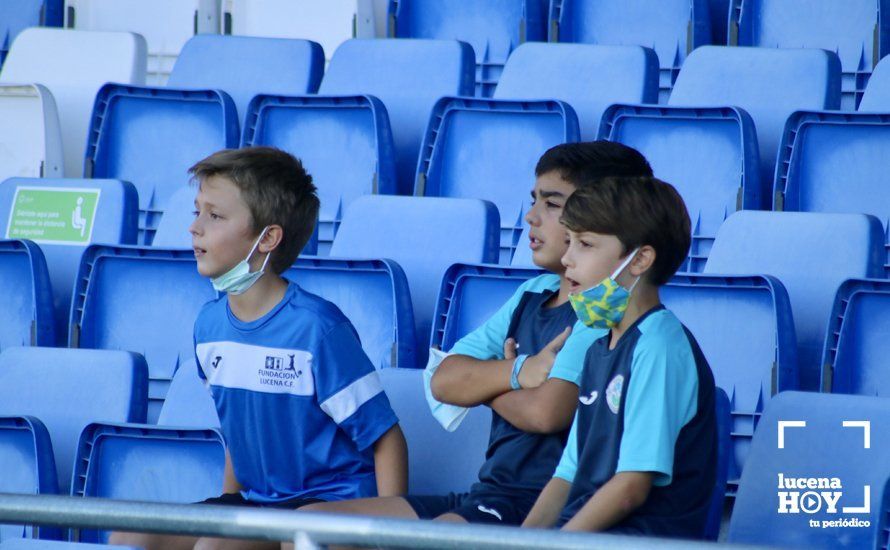 GALERÍA: Empate entre Ciudad de Lucena y Recreativo de Huelva y primer punto para los celestes en un gran partido (1-1). Las fotos del choque