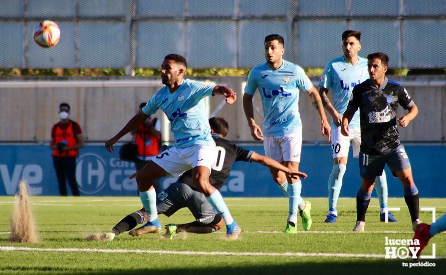 GALERÍA: Empate entre Ciudad de Lucena y Recreativo de Huelva y primer punto para los celestes en un gran partido (1-1). Las fotos del choque