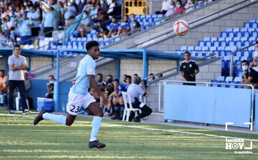 GALERÍA: Empate entre Ciudad de Lucena y Recreativo de Huelva y primer punto para los celestes en un gran partido (1-1). Las fotos del choque