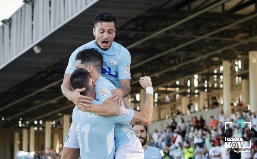 GALERÍA: Empate entre Ciudad de Lucena y Recreativo de Huelva y primer punto para los celestes en un gran partido (1-1). Las fotos del choque