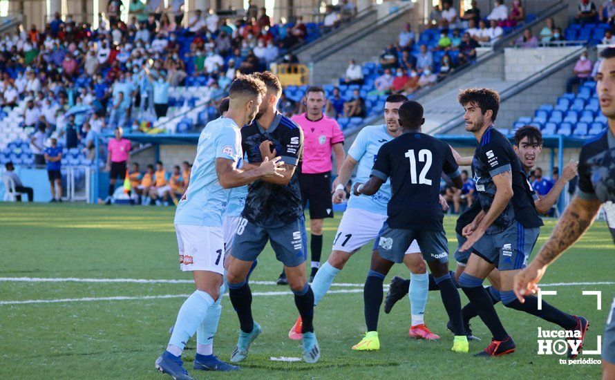 GALERÍA: Empate entre Ciudad de Lucena y Recreativo de Huelva y primer punto para los celestes en un gran partido (1-1). Las fotos del choque