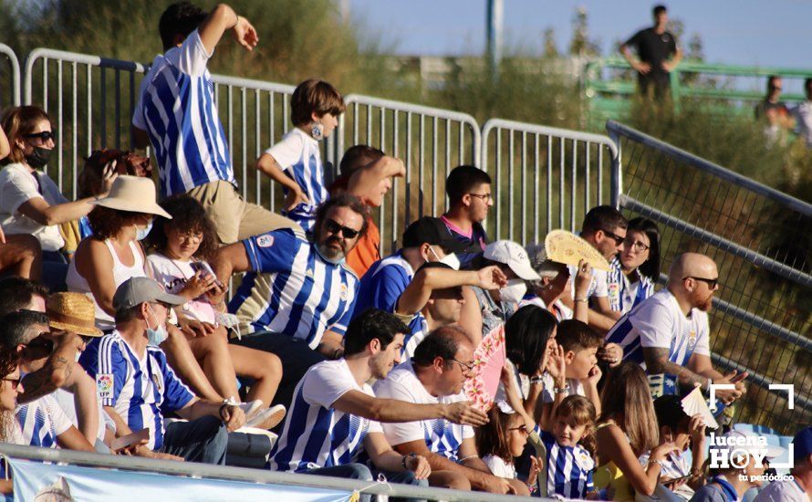 GALERÍA: Empate entre Ciudad de Lucena y Recreativo de Huelva y primer punto para los celestes en un gran partido (1-1). Las fotos del choque