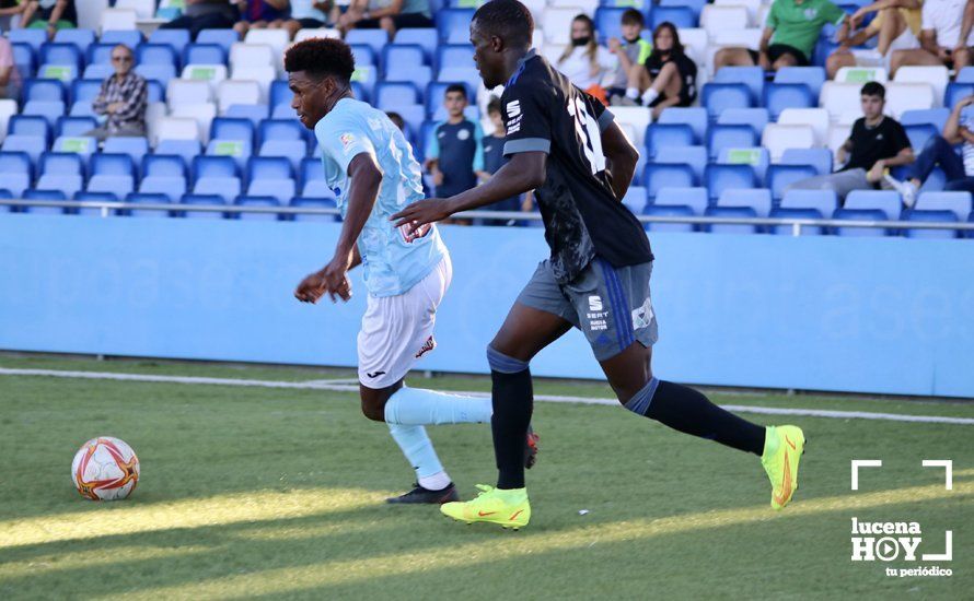 GALERÍA: Empate entre Ciudad de Lucena y Recreativo de Huelva y primer punto para los celestes en un gran partido (1-1). Las fotos del choque