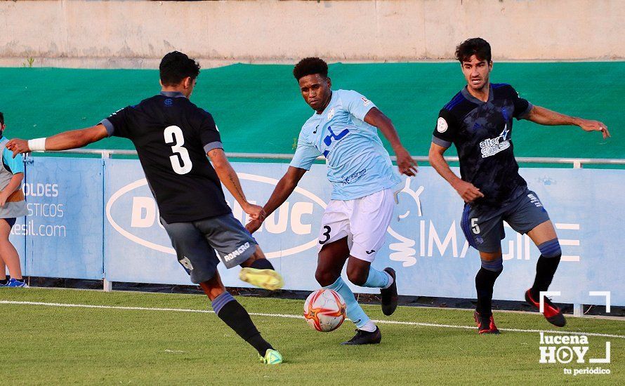 GALERÍA: Empate entre Ciudad de Lucena y Recreativo de Huelva y primer punto para los celestes en un gran partido (1-1). Las fotos del choque