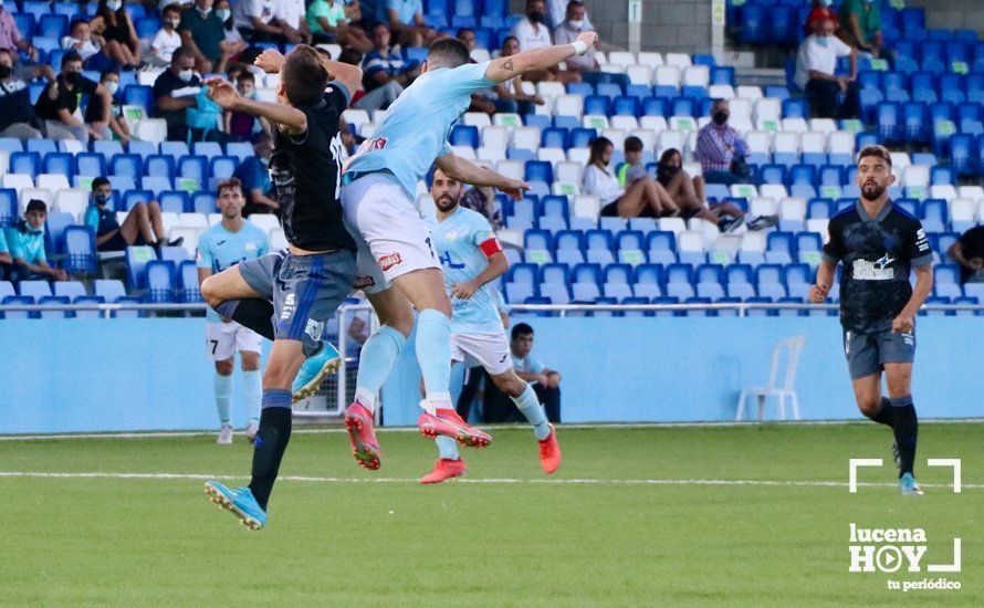 GALERÍA: Empate entre Ciudad de Lucena y Recreativo de Huelva y primer punto para los celestes en un gran partido (1-1). Las fotos del choque