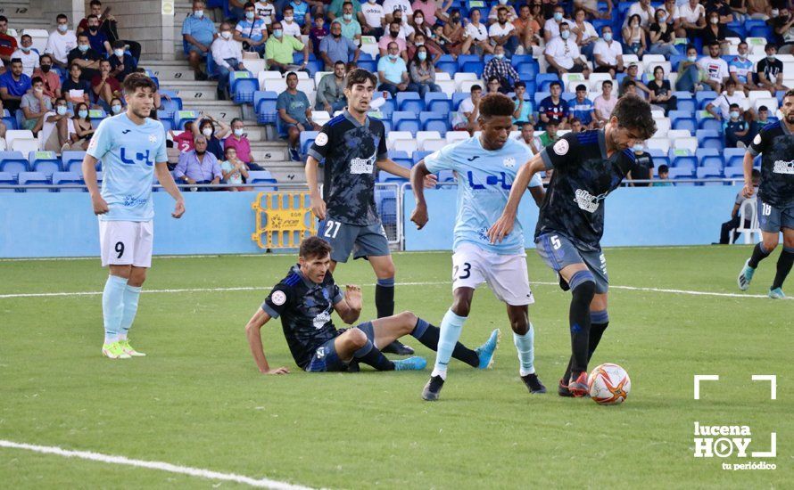 GALERÍA: Empate entre Ciudad de Lucena y Recreativo de Huelva y primer punto para los celestes en un gran partido (1-1). Las fotos del choque