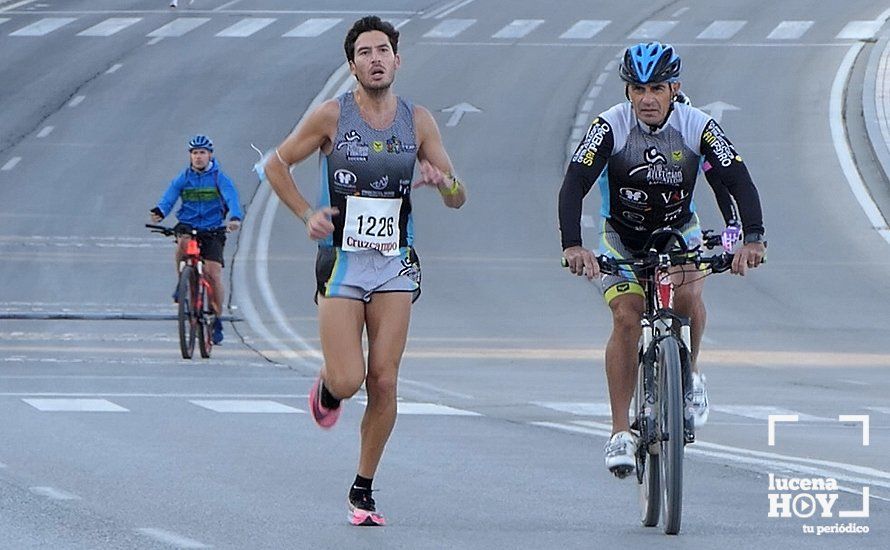 GALERÍA: La fiesta del atletismo vuelve a las calles de la ciudad con la I Carrera Popular "Día del Corazón" de Lucena. Las fotos de la prueba