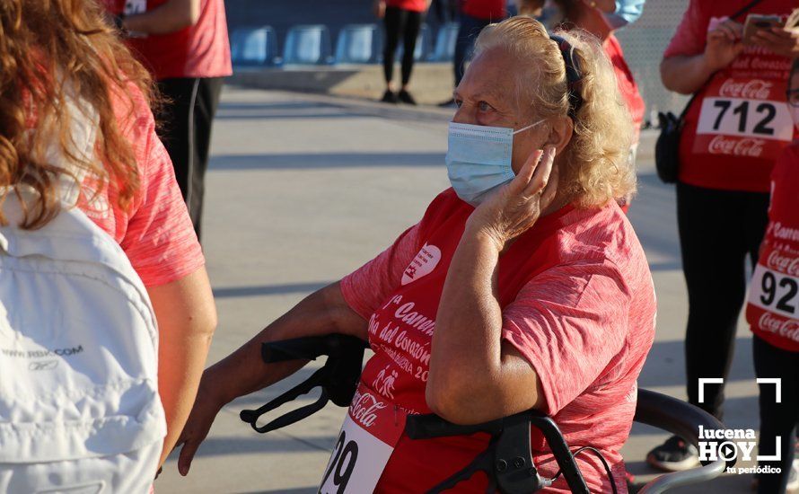 GALERÍA: Una marcha de carácter familiar y solidario ha completado la I Carrera Popular "Día del Corazón" celebrada este domingo