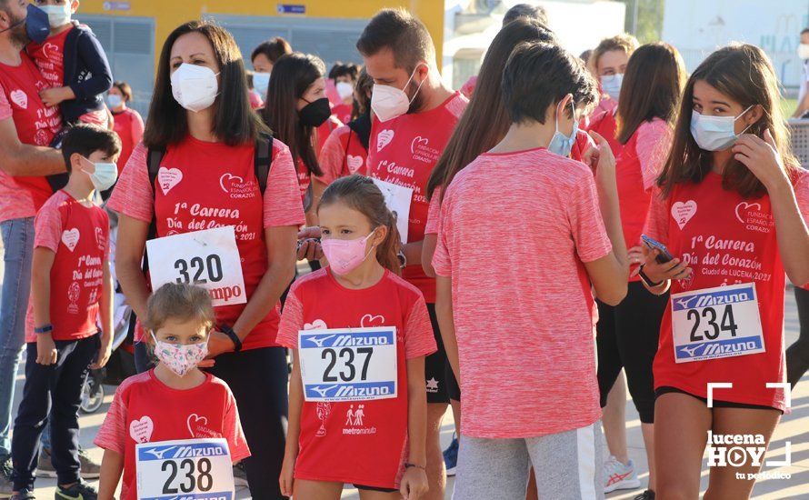 GALERÍA: Una marcha de carácter familiar y solidario ha completado la I Carrera Popular "Día del Corazón" celebrada este domingo