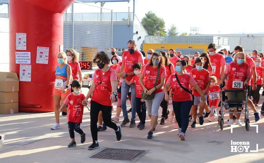 GALERÍA: Una marcha de carácter familiar y solidario ha completado la I Carrera Popular "Día del Corazón" celebrada este domingo
