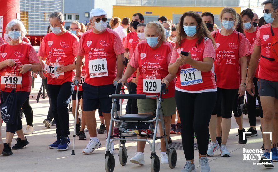 GALERÍA: Una marcha de carácter familiar y solidario ha completado la I Carrera Popular "Día del Corazón" celebrada este domingo