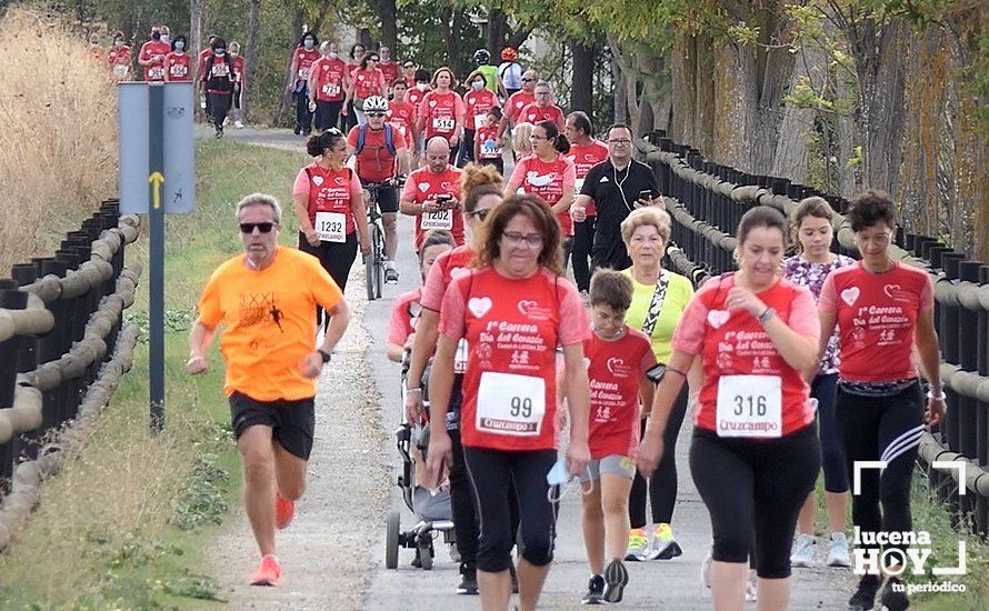 GALERÍA: Una marcha de carácter familiar y solidario ha completado la I Carrera Popular "Día del Corazón" celebrada este domingo