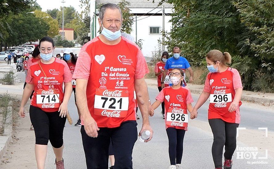 GALERÍA: Una marcha de carácter familiar y solidario ha completado la I Carrera Popular "Día del Corazón" celebrada este domingo