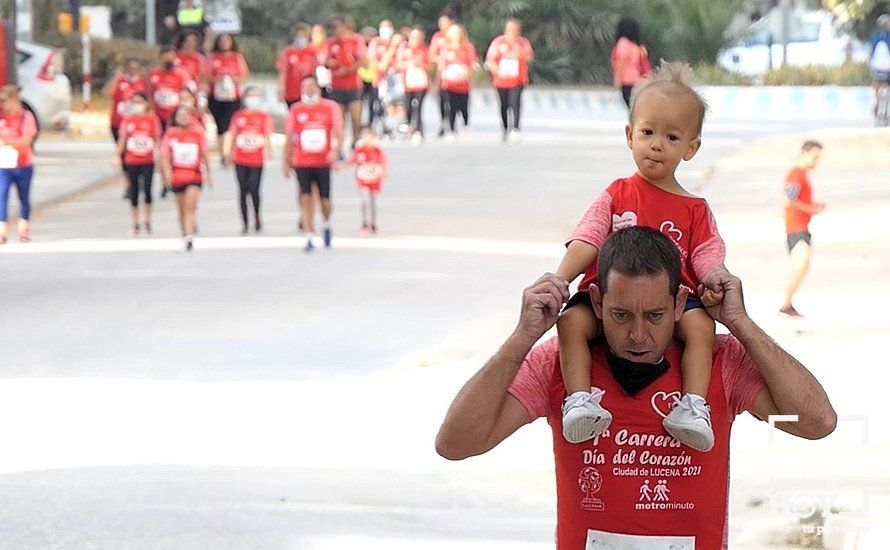 GALERÍA: Una marcha de carácter familiar y solidario ha completado la I Carrera Popular "Día del Corazón" celebrada este domingo