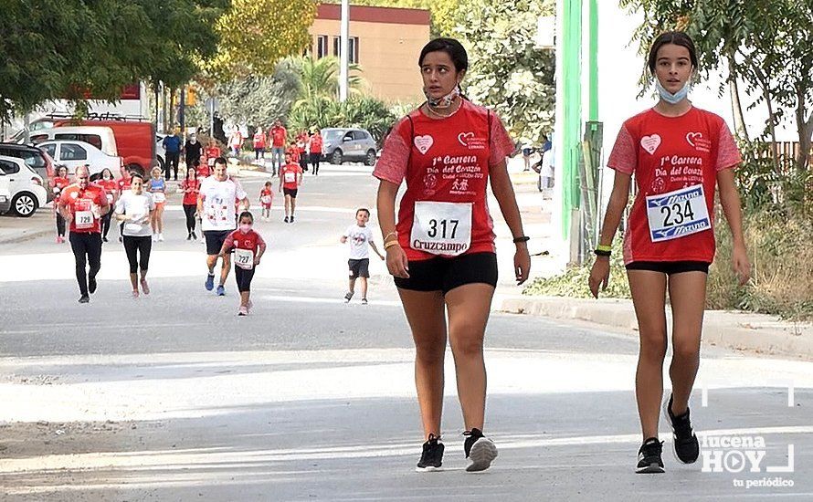 GALERÍA: Una marcha de carácter familiar y solidario ha completado la I Carrera Popular "Día del Corazón" celebrada este domingo