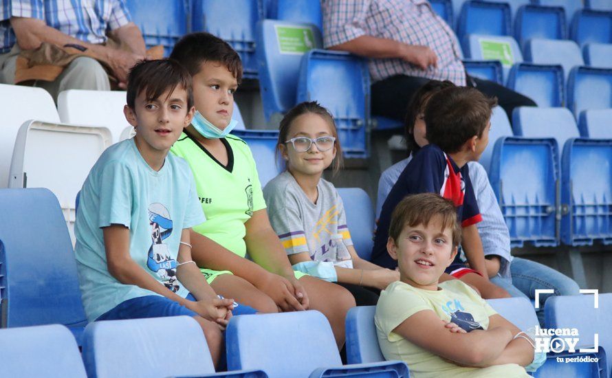 GALERÍA: El Ciudad de Lucena naufraga ante el Utrera en un partido para olvidar (0-1). Las fotos del encuentro