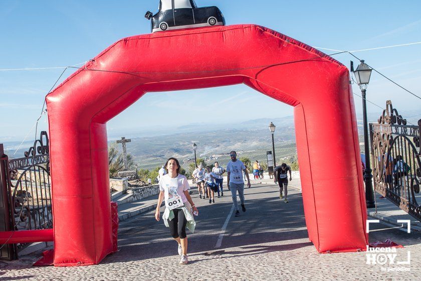 GALERÍA: Corriendo o andando: 800 personas en la IV Carrera de Subida al Real Santuario de María Stma. de Araceli que se han llevado Alberto Casas y Fátima Ouhaddou