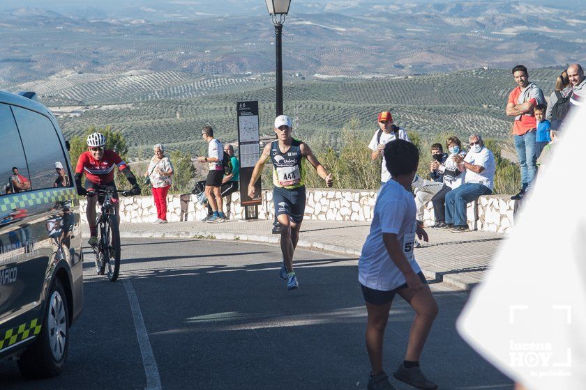 GALERÍA: Corriendo o andando: 800 personas en la IV Carrera de Subida al Real Santuario de María Stma. de Araceli que se han llevado Alberto Casas y Fátima Ouhaddou