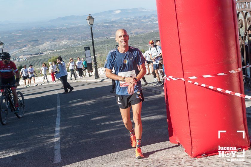 GALERÍA: Corriendo o andando: 800 personas en la IV Carrera de Subida al Real Santuario de María Stma. de Araceli que se han llevado Alberto Casas y Fátima Ouhaddou