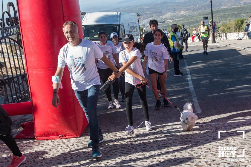 GALERÍA: Corriendo o andando: 800 personas en la IV Carrera de Subida al Real Santuario de María Stma. de Araceli que se han llevado Alberto Casas y Fátima Ouhaddou