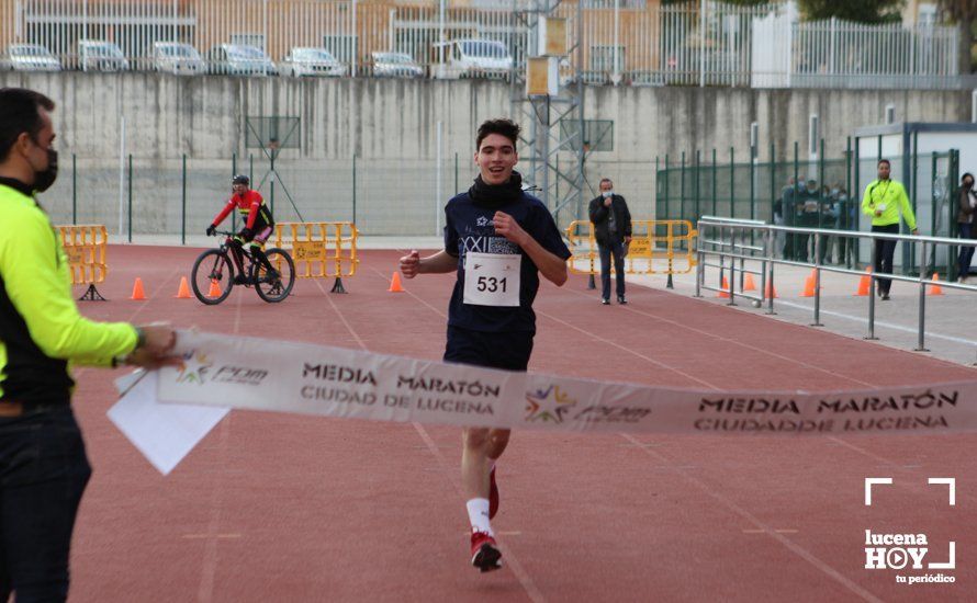 GALERÍA III: XXII Carrera Popular Ciudad de Lucena: Las fotos de la carrera cadete y juvenil y la reservada a personas con discapacidad