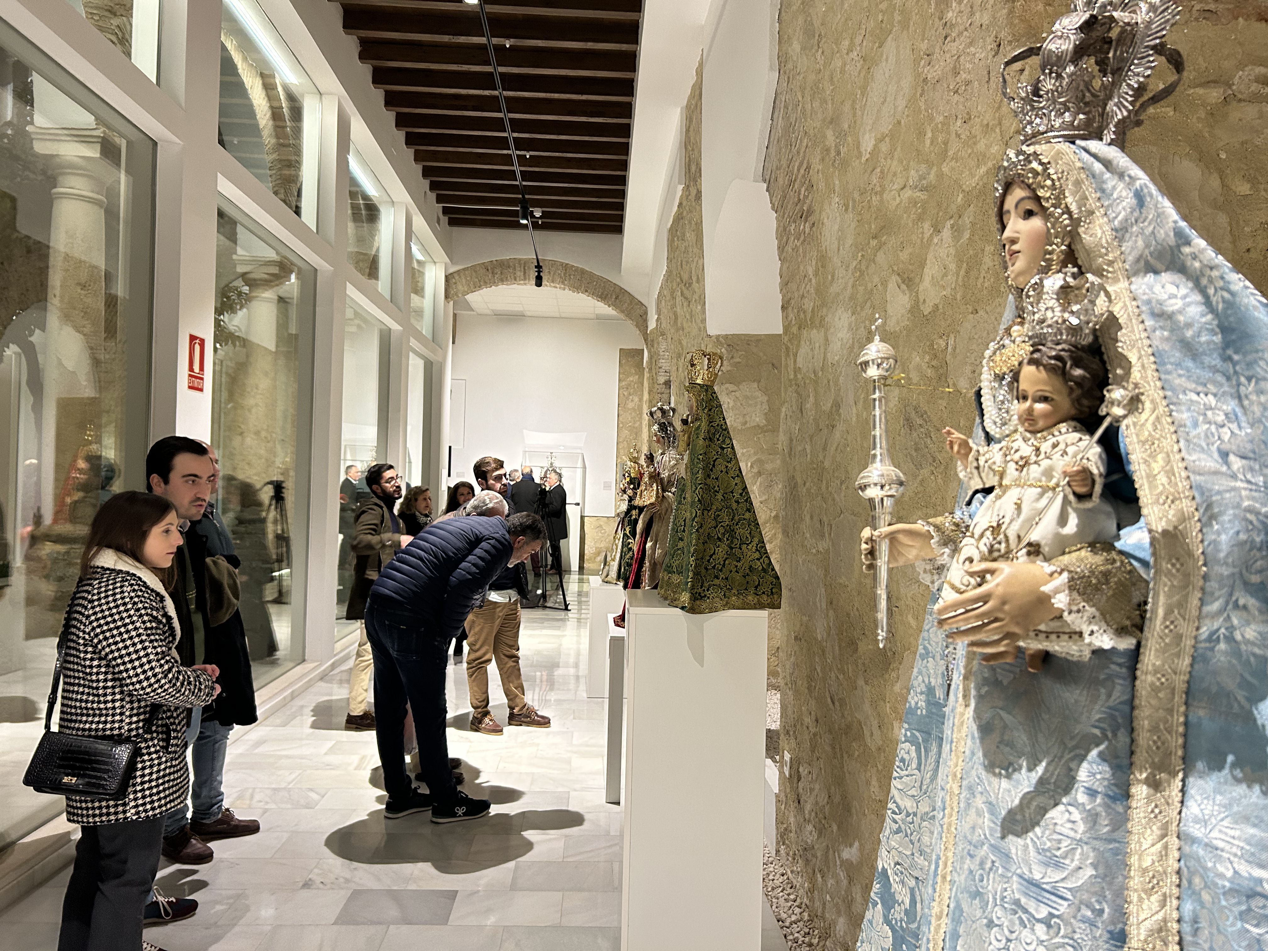 Inauguración de la exposición "Araceli en el arte"
