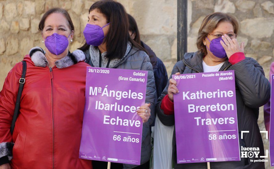 GALERÍA / 25N: Lucena recuerda a las mujeres asesinadas y los huérfanos que deja la violencia de género