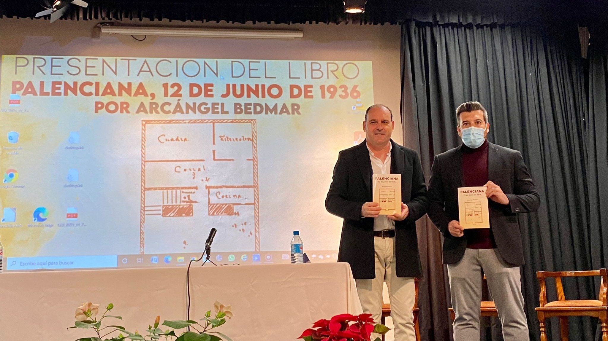  Arcángel Bedmar y Gonzalo Ariza en la presentación del libro "Palenciana, 12 de junio 1936" 