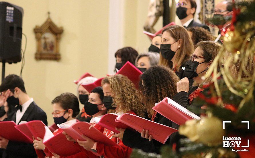 GALERÍA: La Coral Lucentina vuelve a abrir las fiestas con su tradicional Concierto de Navidad