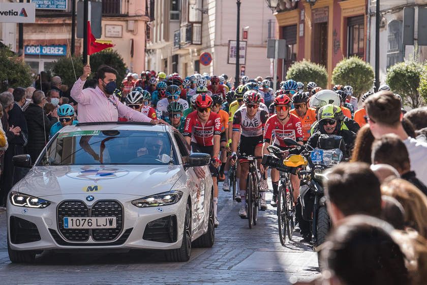 Paso de la Vuelta Ciclista a Andalucía por el centro de Lucena el pasado año