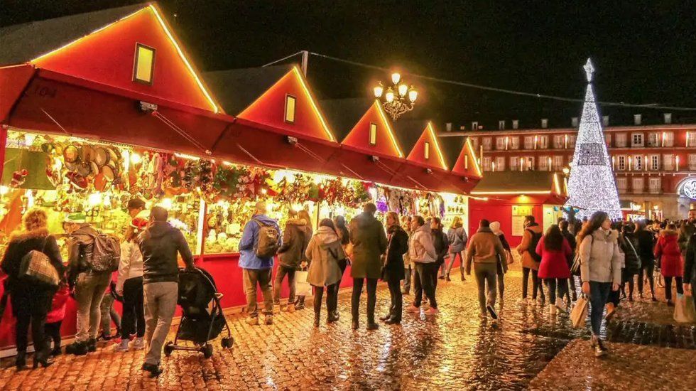  Mercadillo de Plaza Mayor de Madrid 