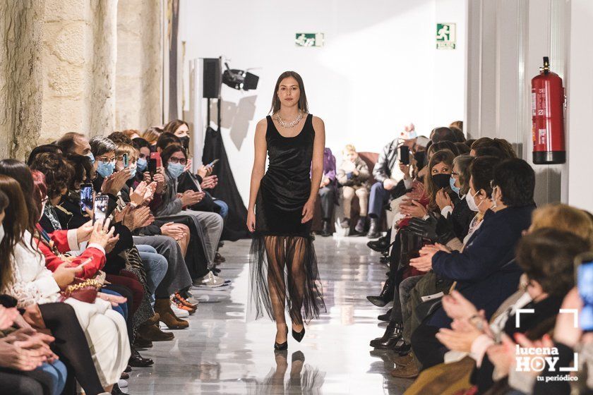 GALERÍA: Diseño "made in Lucena": Ocho jóvenes creadores locales muestran su trabajo en la novedosa Pasarela 868. Las fotos
