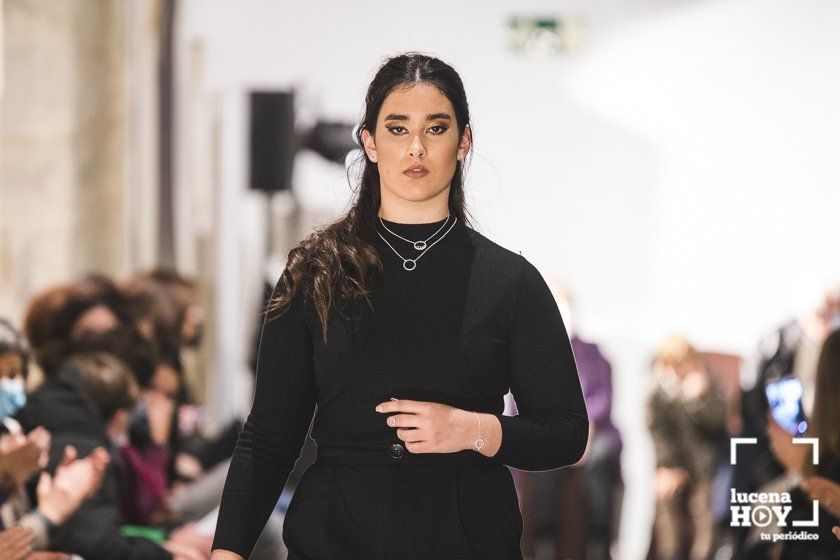 GALERÍA: Diseño "made in Lucena": Ocho jóvenes creadores locales muestran su trabajo en la novedosa Pasarela 868. Las fotos